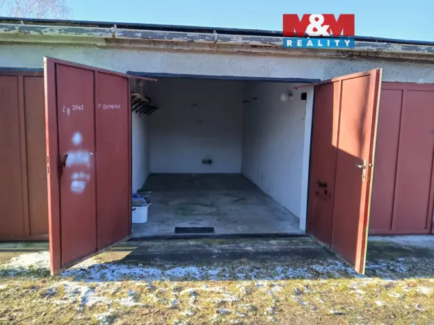 Pronájem garáže, Strakonice, 18 m2