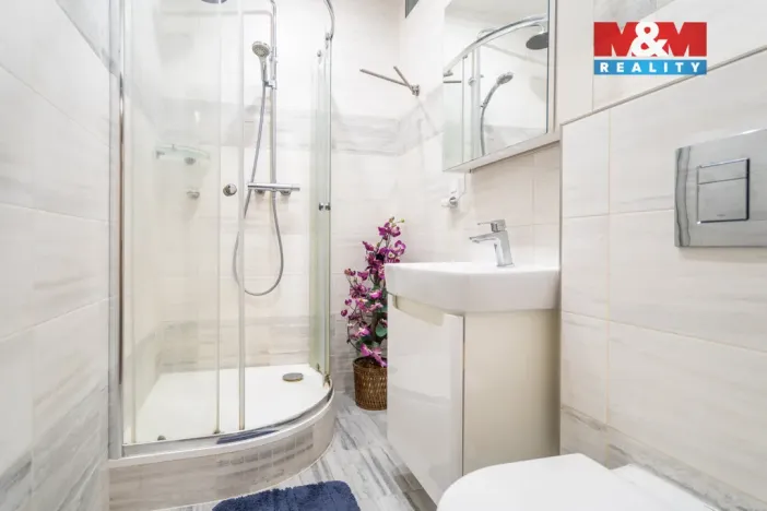 Prodej bytu 1+1, Zliv, Nová, 43 m2