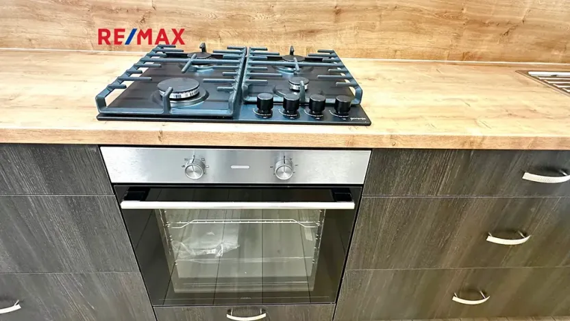 Pronájem bytu 3+1, Kladno, Litevská, 66 m2