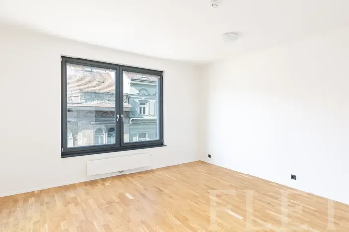 Pronájem bytu 1+kk, Praha - Smíchov, Grafická, 31 m2