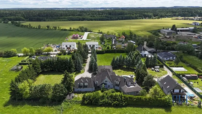 Pronájem vily, Babice, Starobabická, 728 m2