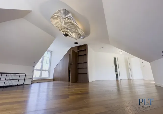 Pronájem vily, Babice, Starobabická, 728 m2