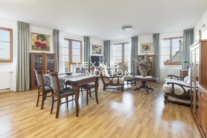 Pronájem bytu 3+kk, Praha - Břevnov, Šlikova, 100 m2