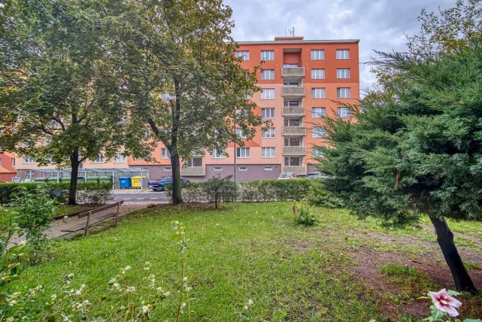 Pronájem bytu 1+1, Chomutov, Arbesova, 36 m2