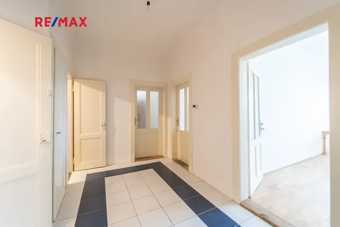 Prodej bytu 3+1, Praha - Smíchov, Svornosti, 99 m2