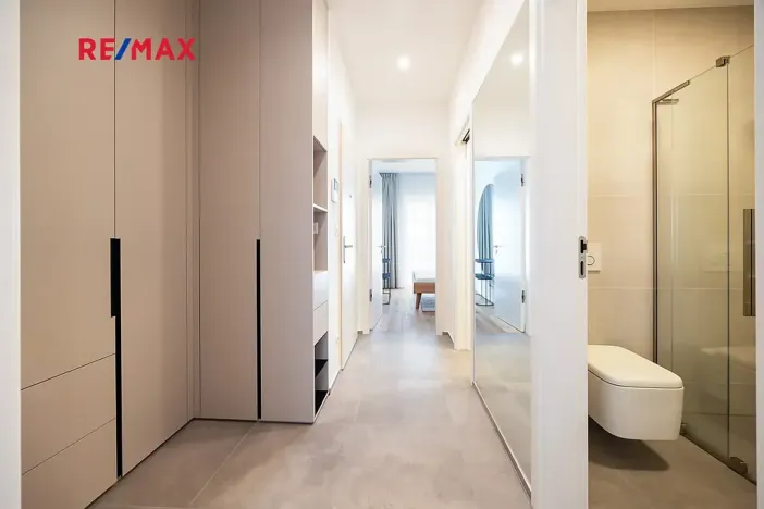 Pronájem bytu 2+kk, Praha - Vinohrady, Slezská, 43 m2