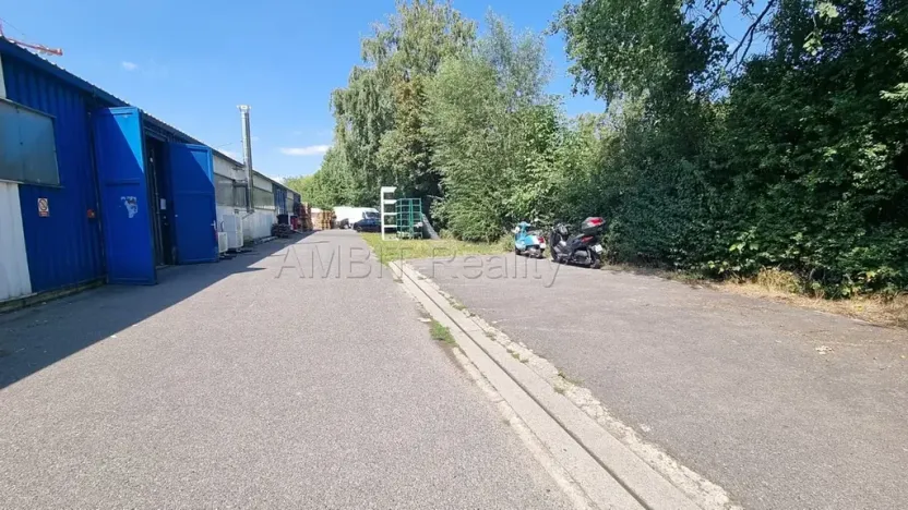 Pronájem výrobních prostor, Praha, Poděbradská, 250 m2