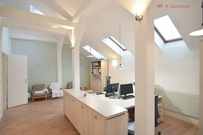 Pronájem kanceláře, Brno, Pekařská, 92 m2