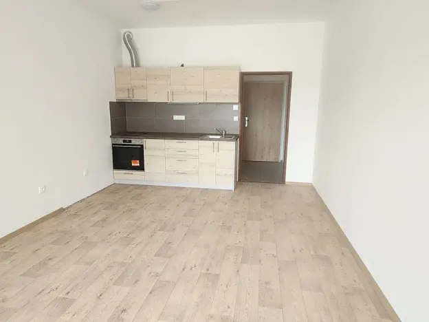 Pronájem bytu 1+kk, Třešť, Nádražní, 27 m2