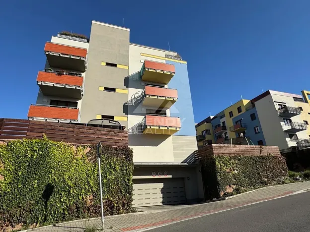 Pronájem bytu 2+kk, Praha - Hostivař, Fojtova, 49 m2