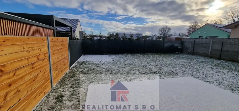 Pronájem rodinného domu, Chrášťany, 108 m2