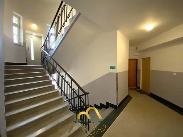 Pronájem bytu 2+kk, Praha - Žižkov, Žerotínova, 51 m2