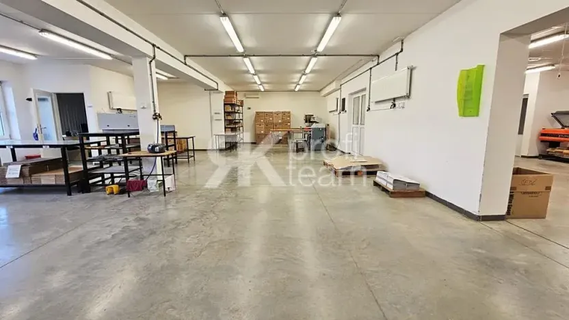 Prodej komerční nemovitosti, Opava, Slezská, 1385 m2