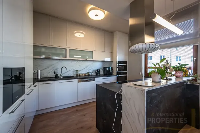 Prodej bytu 5+1, Praha - Vršovice, 266 m2