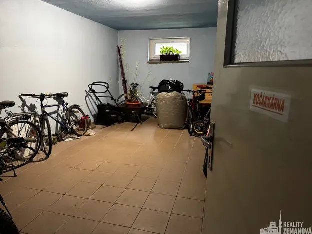 Prodej bytu 2+1, Neveklov, Benešovská, 51 m2