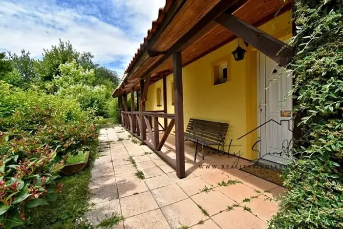 Prodej apartmánu, Hranice, 297 m2