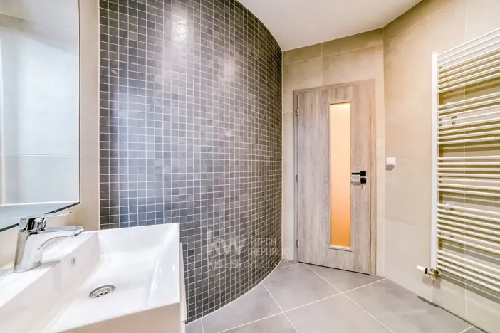 Pronájem bytu 2+kk, Cheb, 17. listopadu, 53 m2