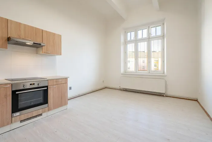 Pronájem bytu 2+kk, Hradec Králové, Čelakovského, 46 m2