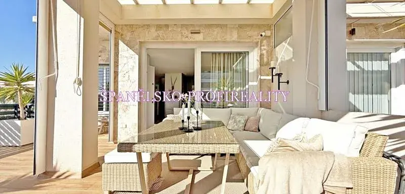 Prodej vily, Torrevieja, Španělsko, 100 m2