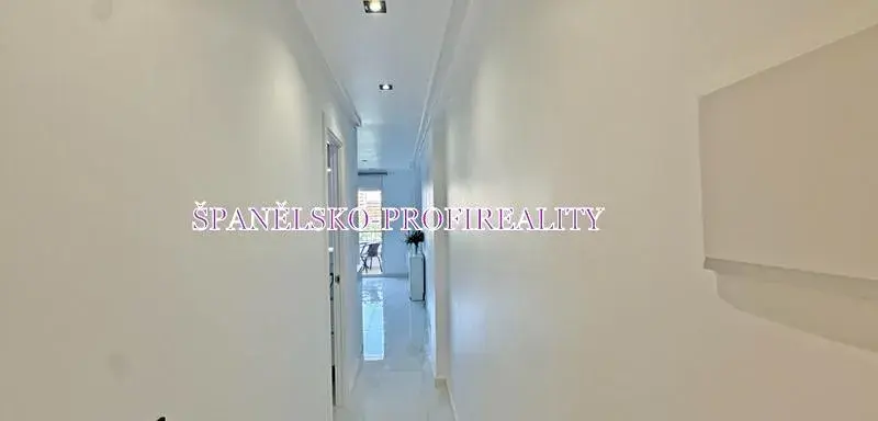 Prodej bytu 2+kk, Torrevieja, Španělsko, 38 m2