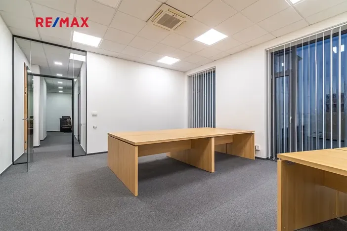 Pronájem kanceláře, Plzeň, Otýlie Beníškové, 81 m2