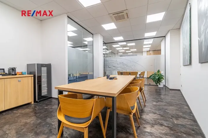 Pronájem kanceláře, Plzeň, Otýlie Beníškové, 81 m2
