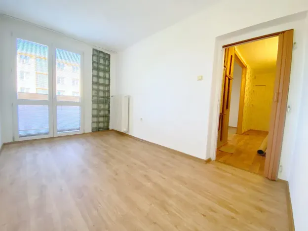 Pronájem bytu 2+1, Meziboří, J. A. Komenského, 44 m2