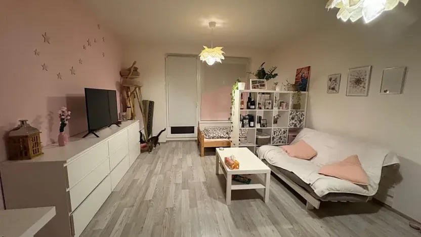 Pronájem bytu 1+kk, Praha - Střížkov, Makedonská, 32 m2