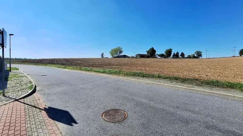 Prodej pozemku pro bydlení, Hrušovany u Brna, Pod Střediskem, 741 m2