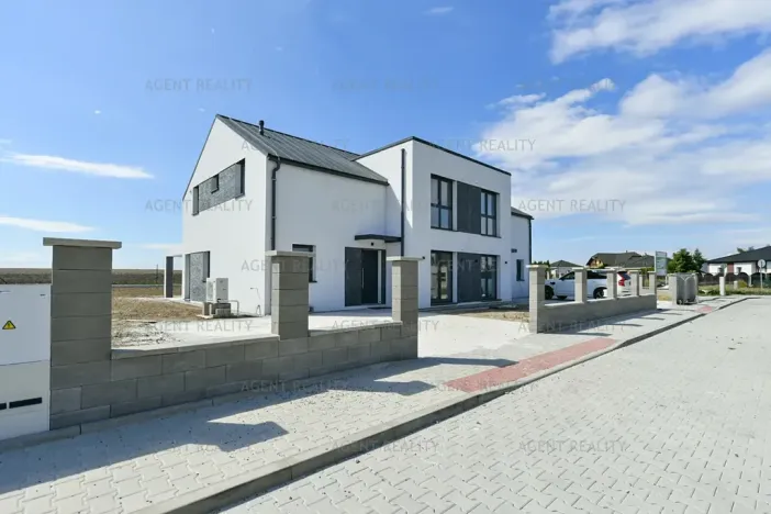 Prodej rodinného domu, Slaný, 156 m2