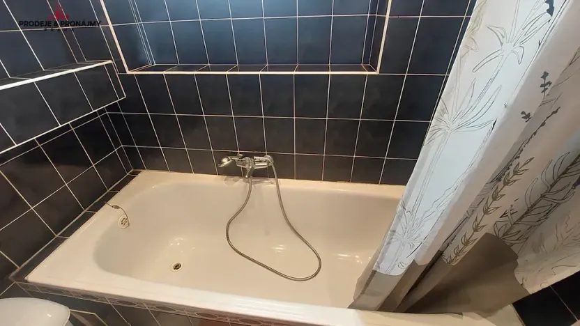 Prodej vily, Praha - Suchdol, 243 m2