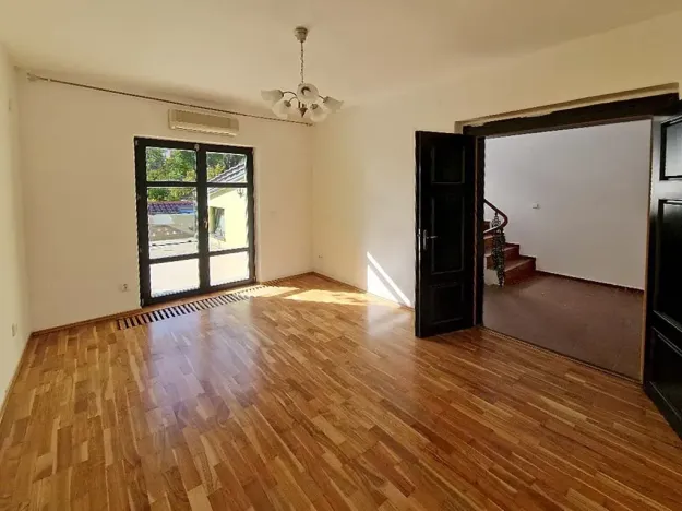 Pronájem rodinného domu, Praha - Břevnov, Na zástřelu, 297 m2