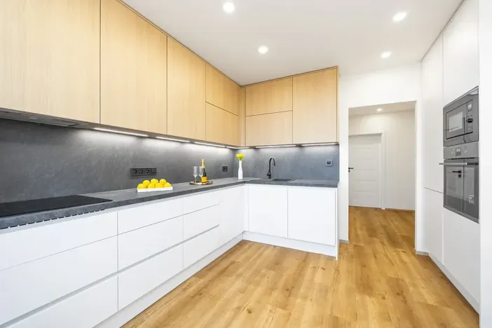 Prodej bytu 3+1, Praha - Černý Most, Vybíralova, 79 m2