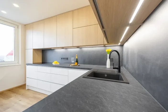 Prodej bytu 3+1, Praha - Černý Most, Vybíralova, 79 m2