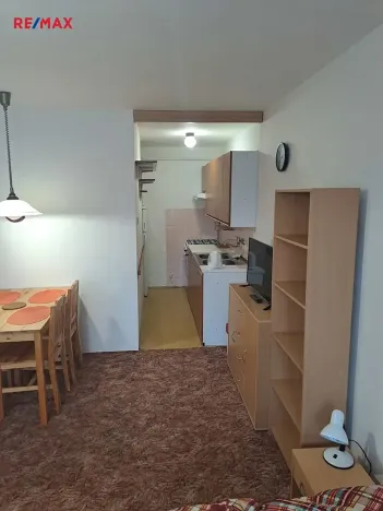 Pronájem bytu 1+kk, Praha - Břevnov, Moravanů, 30 m2