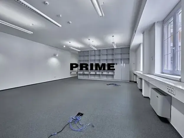 Pronájem kanceláře, Praha - Nové Město, Soukenická, 161 m2
