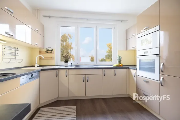 Prodej bytu 2+1, Kladno - Kročehlavy, Kosmonautů, 68 m2