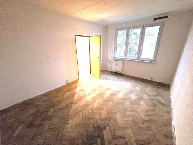 Prodej bytu 2+1, Karlovy Vary, Lomená, 52 m2