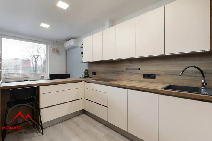 Pronájem bytu 2+kk, Opava, 17. listopadu, 58 m2