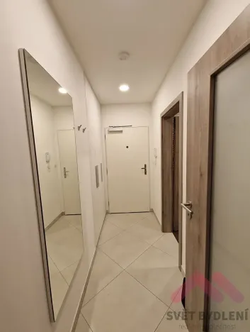 Pronájem bytu 1+kk, Praha - Vršovice, Petrohradská, 31 m2