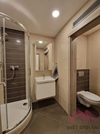 Pronájem bytu 1+kk, Praha - Vršovice, Petrohradská, 31 m2