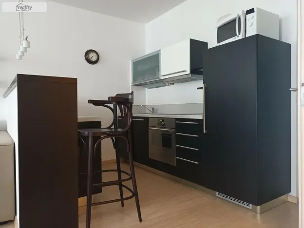 Pronájem bytu 2+kk, Praha - Břevnov, Heleny Malířové, 53 m2