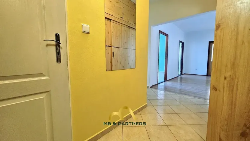 Prodej bytu 4+1, Chlum u Třeboně, Sídliště F. Hrubína, 87 m2