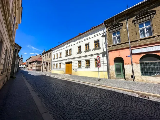 Pronájem bytu 3+kk, Velvary, Chržínská, 91 m2