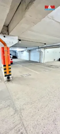 Pronájem garážového stání, Praha, Ve Lhotce, 12 m2