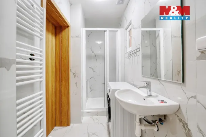 Pronájem bytu 1+1, Plzeň - Jižní Předměstí, Husova, 38 m2