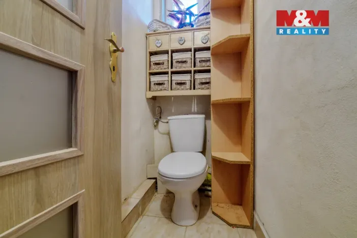 Prodej rodinného domu, Broumov, 183 m2