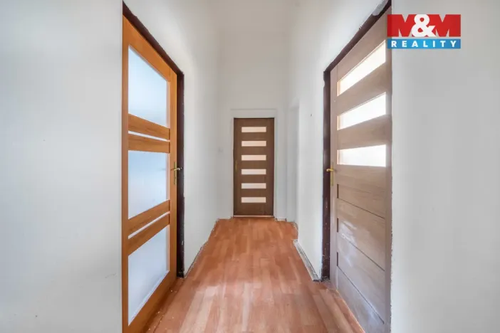 Prodej restaurace, Zvíkovec, 275 m2