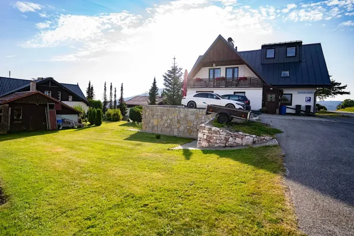 Prodej rodinného domu, Strážné, 450 m2