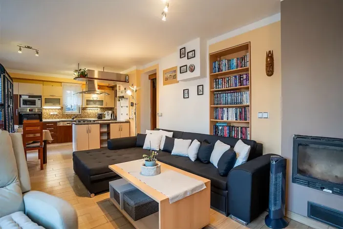 Prodej rodinného domu, Strážné, 450 m2